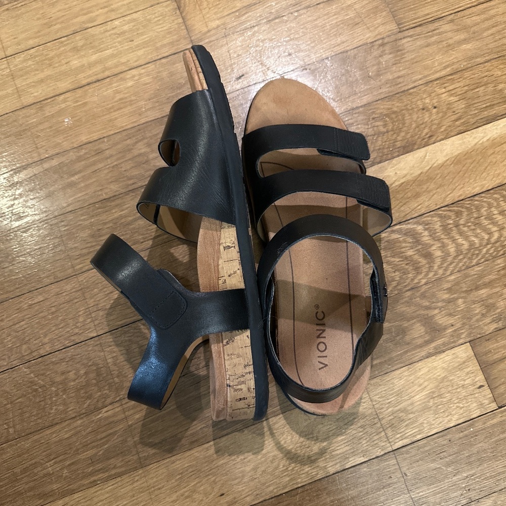 Vionic Women’s Sandal